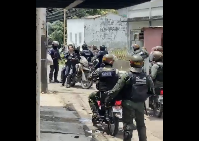El SNTP denuncia detención de tres periodistas